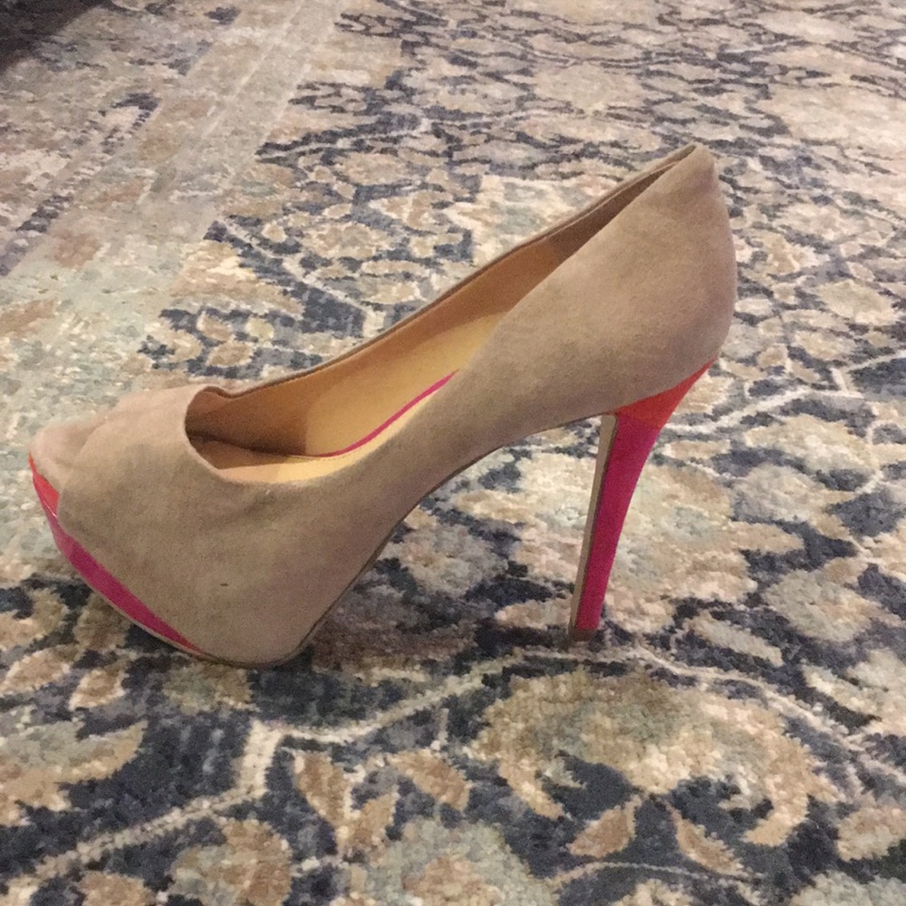 Gianni Bini Peeped Toed Heels
